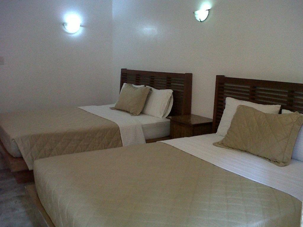 Beachcomber Resort Balabag  Room photo