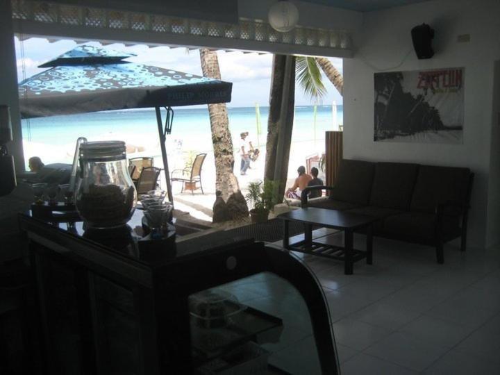 Beachcomber Resort Balabag  Exterior photo